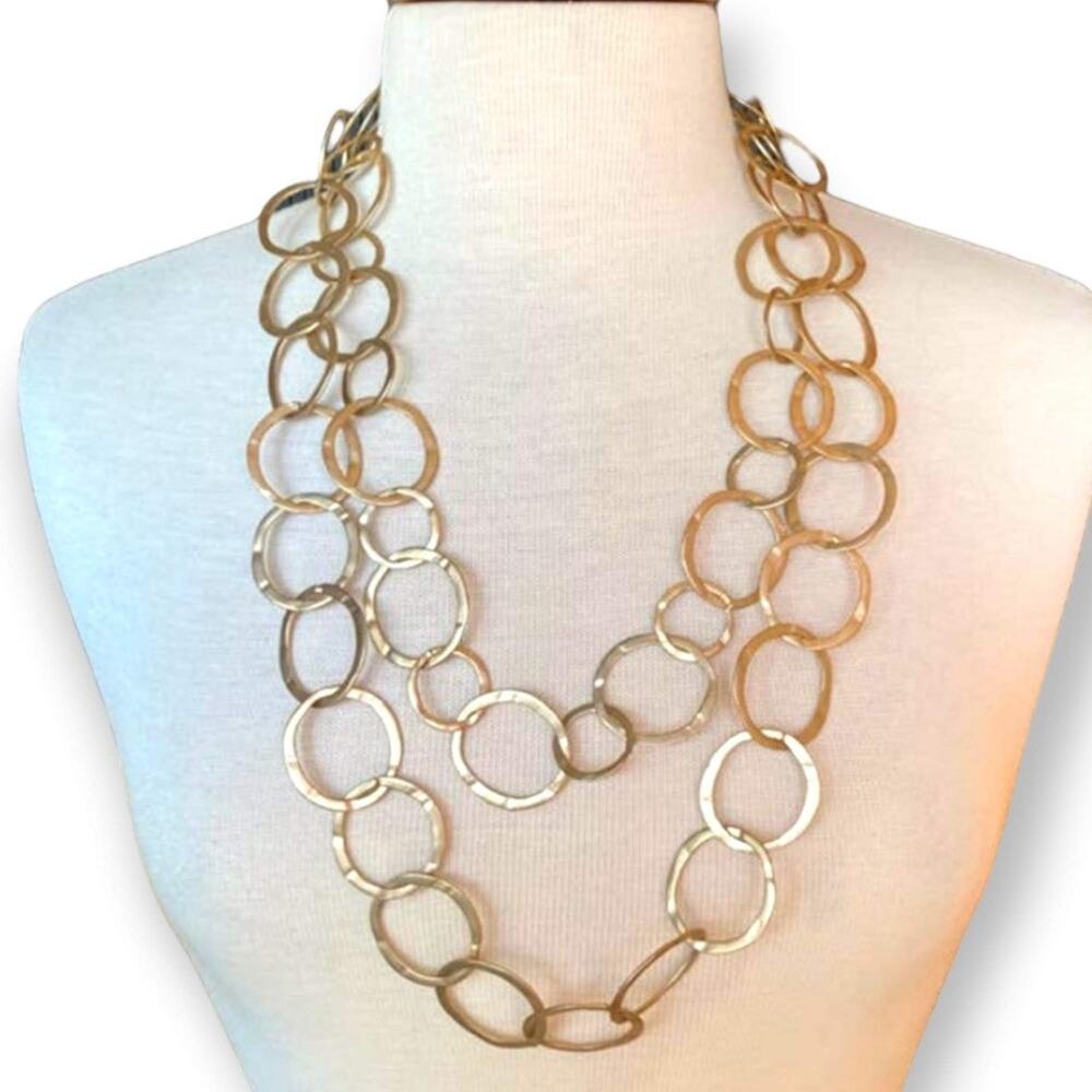 Matte gold tone double strand linked circles necklace